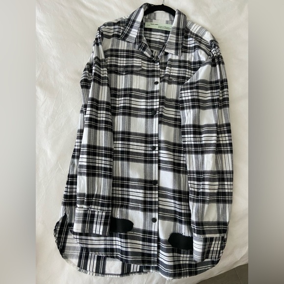 Off white button down - Picture 3 of 4